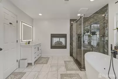5 Rue Cezanne Street, Franklin Township, NJ 08873 - Photo 21
