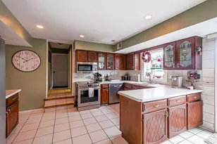 3 Romero Ct, Monroe Township, NJ 08831 - Photo 9