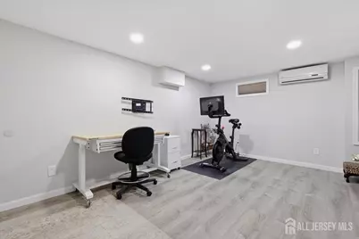 18 Stern Place, Fords, NJ 08863 - Photo 21