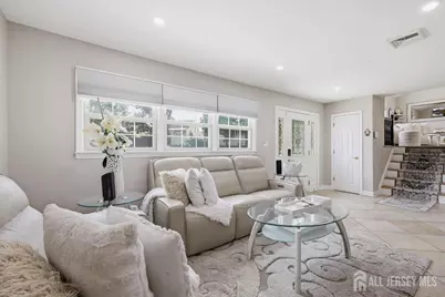 18 Stern Place, Fords, NJ 08863 - Photo 5