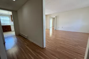 194 Madison Ln, Monroe Township, NJ 08831 - Photo 3