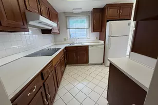 194 Madison Ln, Monroe Township, NJ 08831 - Photo 5