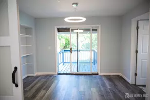 101 Perry St St, Keyport, NJ 07735 - Photo 17