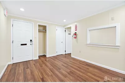 127 Livingston Avenue, New Brunswick, NJ 08901 - Photo 5