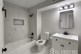 1204 Commons Dr, East Brunswick Township, NJ 08816 - Photo 21