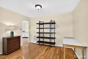 111 Sassafras Ct, North Brunswick Township, NJ 08902 - Photo 11