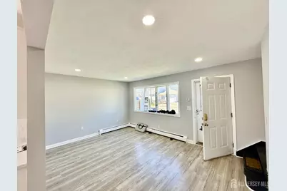 35 E Fiat Avenue, Iselin, NJ 08830 - Photo 5