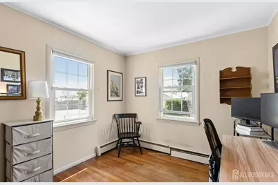 329 Maplewood Avenue, Kenilworth, NJ 07033 - Photo 13