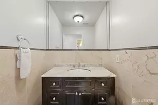 726 Harbortown Blvd, Perth Amboy, NJ 08861 - Photo 31