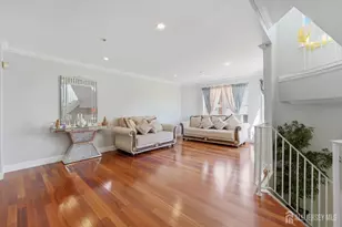 726 Harbortown Blvd, Perth Amboy, NJ 08861 - Photo 7