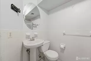 726 Harbortown Blvd, Perth Amboy, NJ 08861 - Photo 33