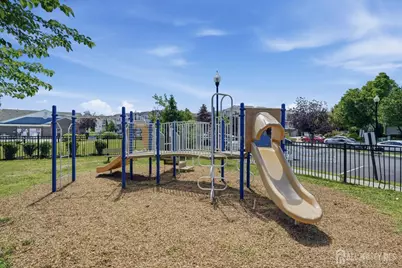 726 Harbortown Boulevard, Perth Amboy, NJ 08861 - Photo 37