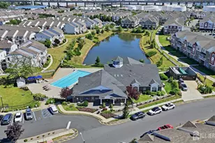 726 Harbortown Blvd, Perth Amboy, NJ 08861 - Photo 53