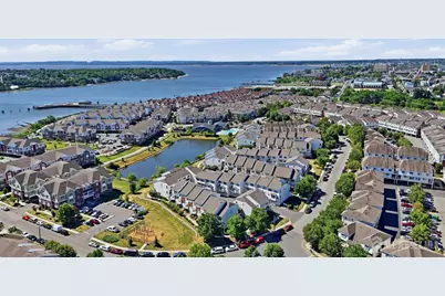 726 Harbortown Boulevard, Perth Amboy, NJ 08861 - Photo 47
