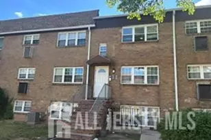 392 College Dr, Edison, NJ 08817 - Photo 21