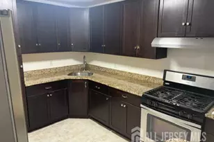 392 College Dr, Edison, NJ 08817 - Photo 5