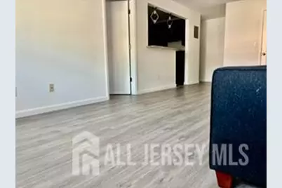 392 College Drive, Edison, NJ 08817 - Photo 3