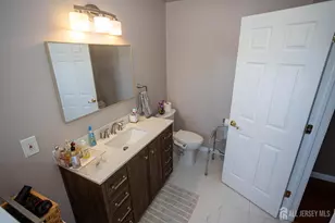 29 Major Dr, Sayreville, NJ 08872 - Photo 39