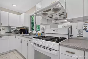 14 Gallo Way, Edison, NJ 08820 - Photo 13