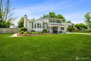 55 Woodview Dr, Old Bridge Township, NJ 08857 - Photo 5