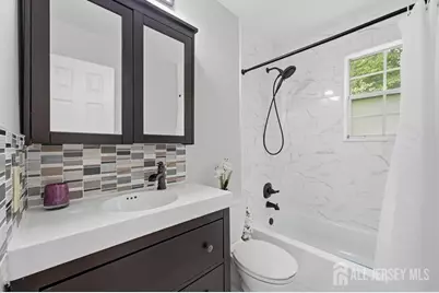 5 Chamberlain Court, Old Bridge Township, NJ 08857 - Photo 19