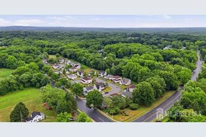 5 Chamberlain Court, Old Bridge Township, NJ 08857 - Photo 27