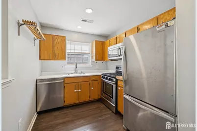 21 Park Square, Metuchen, NJ 08840 - Photo 7