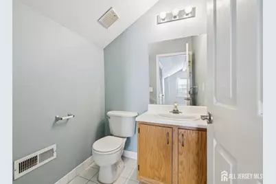 21 Park Square, Metuchen, NJ 08840 - Photo 13