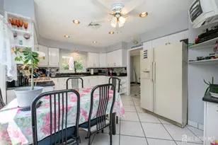 482 Stagecoach Rd, Freehold, NJ 08510 - Photo 9