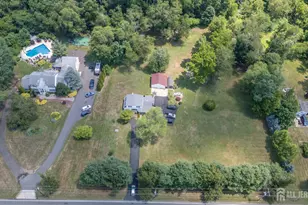 482 Stagecoach Rd, Freehold, NJ 08510 - Photo 35