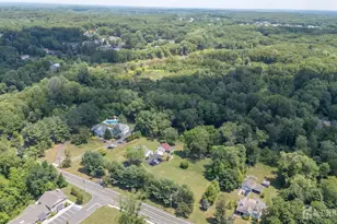 482 Stagecoach Rd, Freehold, NJ 08510 - Photo 41
