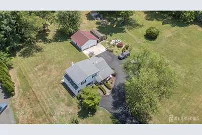 482 Stagecoach Road, Freehold, NJ 08510 - Photo 33