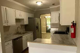 254 Hampshire Dr, Plainsboro Township, NJ 08536 - Photo 3