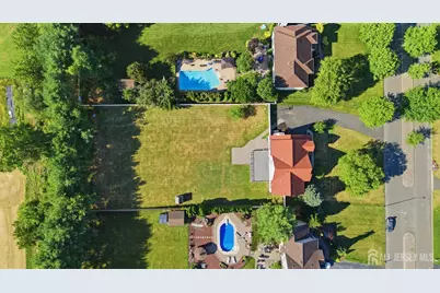 232 Ambiance Boulevard, Freehold, NJ 07728 - Photo 65