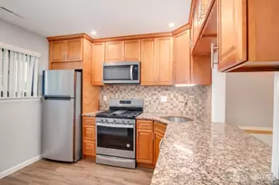 1 Orchid Ct, Edison, NJ 08820 - Photo 9