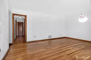 154 Tabb Ave, Piscataway Township, NJ 08854 - Photo 3