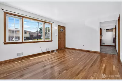 154 Tabb Avenue, Piscataway Township, NJ 08854 - Photo 5