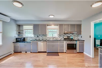 10 Jeff Street, Edison, NJ 08837 - Photo 11