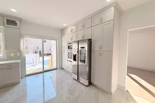 46 Foyer St, Edison, NJ 08817 - Photo 3