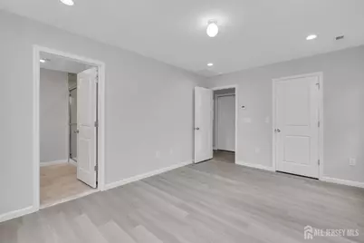160 Hillside Avenue, Piscataway Township, NJ 08854 - Photo 13