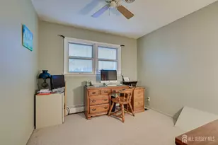 8 Adelphi Ct, Edison, NJ 08837 - Photo 25