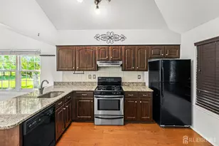 58 Beacon Pl, Robbinsville, NJ 08691 - Photo 7