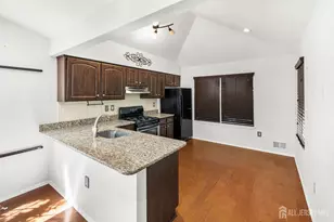 58 Beacon Pl, Robbinsville, NJ 08691 - Photo 3