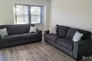 6101 N Oaks Blvd N, North Brunswick Township, NJ 08902 - Photo 7