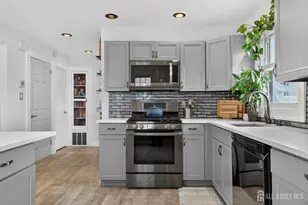 28 Wagner St, Fords, NJ 08863 - Photo 11