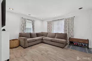 28 Wagner St, Fords, NJ 08863 - Photo 7