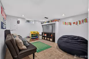 28 Wagner St, Fords, NJ 08863 - Photo 27
