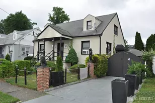 20 Maine Ave, Carteret, NJ 07008 - Photo 3