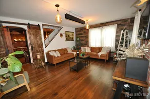 20 Maine Ave, Carteret, NJ 07008 - Photo 9
