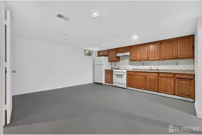 2 Oakwood Place, North Brunswick Township, NJ 08902 - Photo 25